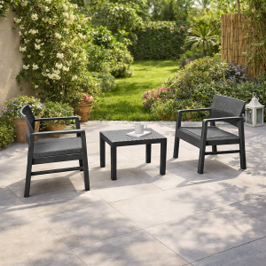 Vista ambientata Set da esterno in Polipropilene colore Antracite con cuscini modello Kraka Totò Piccinni