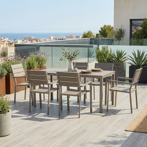 Vista ambientata set pranzo tavolo messico 158x78 con 6 sedie con braccioli messico struttura in metallo e polietilene effetto legno colore tortora