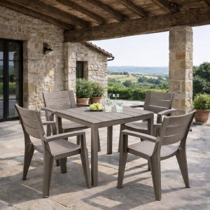 Vista ambientata Set Pranzo in polipropilene con tavolo doge e 4 pèoltrone emma colore "tortora" Totò Piccinni