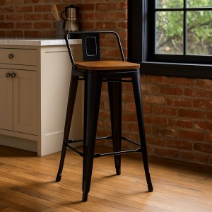 Vista ambientata Sgabello Alto con schienale e poggiapiedi colore vintage nero design industriale - Industry Totò Piccinni vista obliqua