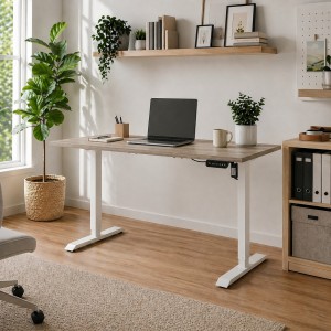 Vista ambientata Scrivania da camera con piano Rovere Sonoma e gambe Bianco regolabile in altezza elettricamente modello Progress Totò Piccinni