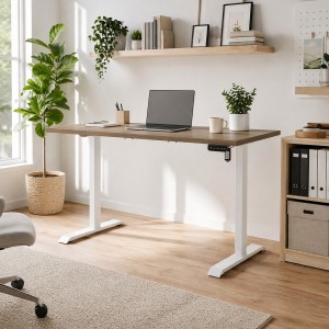 Vista ambientata Scrivania da camera con piano Noce Brera e gambe Bianco regolabile in altezza elettricamente modello Progress Totò Piccinni