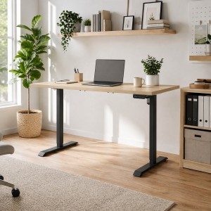 Vista ambientata Scrivania da camera con piano Rovere Miele e gambe Nero regolabile in altezza elettricamente modello Progress Totò Piccinni