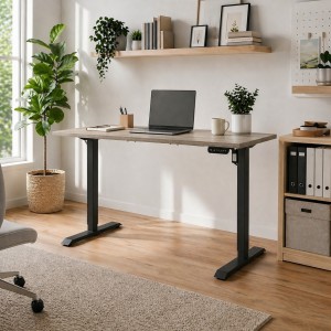 Vista ambientata Scrivania da camera con piano Rovere Sonoma e gambe Nero regolabile in altezza elettricamente modello Progress Totò Piccinni