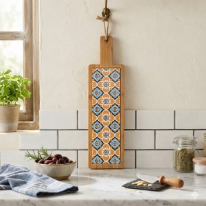 Vista ambientata Tagliere in bambù e ceramica colore Arancione modello Valladolid Villa D'Este