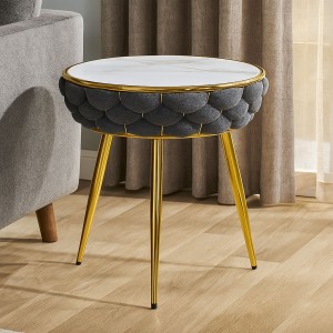 Vista ambientata Tavolino da salotto in velluto colore Grigio con piano effetto marmo modello Roylal Totò Piccinni