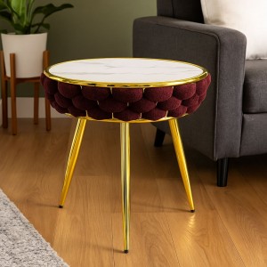 Vista ambientata Tavolino da salotto in velluto colore Porpora con piano effetto marmo modello Roylal Totò Piccinni