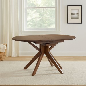 Vista ambientata Tavolo allungabile in legno massello Ciliegio Scuro modello Stelvio Totò Piccinni