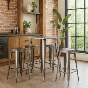 Vista ambientata Set tavolo e sgabello in metallo colore Silver design industriale modello Industry Totò Piccinni