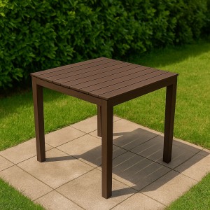 Vista ambientata Tavolo da giardino in Polipropilene colore Marrone modello Bali Totò Piccinni