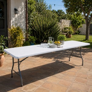 Vista ambientata Tavolo valigetta da giardino per pic-nic 240x70 modello Katia Totò Piccinni