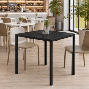 Vista ambientata Tavolo Autolivellante in metallo verniciato a polvere colore "nero" 70x70 cm Totò Piccinni 