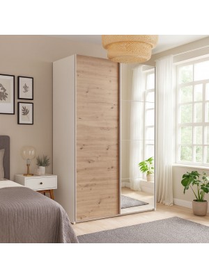Vista ambientata Armadio in legno struttura Bianca con due ante scorrevoli, 1 Rovere Artisan e 1 a Specchio modello Sliding Totò Piccinni