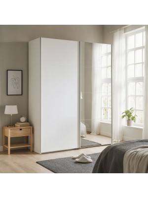 Vista ambientata Armadio in legno struttura Bianca con due ante scorrevoli, 1 Bianco Lucido e 1 a Specchio modello Sliding Totò Piccinni