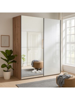 Vista ambientata Armadio in legno struttura Rovere Artisan con due ante scorrevoli, 1 Bianco Lucido e 1 a Specchio modello Sliding Totò Piccinni