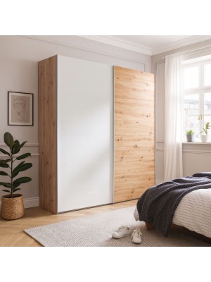 Vista ambientata Armadio in legno struttura Rovere Artisan con due ante scorrevoli, 1 Rovere Artisan e 1 Bianco Lucido modello Sliding Totò Piccinni