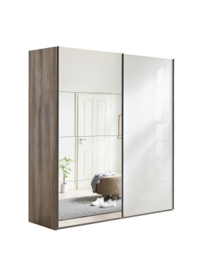 Vista diagonale con ante chiuse Armadio moderno in legno struttura Noce Brera con 2 ante scorrevoli, 1 Bianco Lucido e 1 a Specchio modello Sliding Totò Piccinni