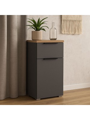 Vista ambientata Mobile colonna bagno colore "Grigio Laccato/Rovere Miele" 1 ante e 1 cassetto modello Orbis Totò Piccinni