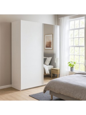 Vista ambientata con ante chiuse Armadio moderno in legno struttura Rovere Artisan con 2 ante scorrevoli, 1 Bianco Opaco e 1 a Specchio modello Sliding Totò Piccinni