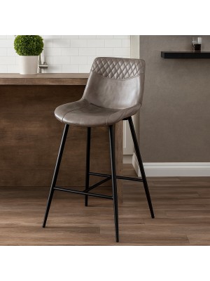 Vista ambientata Sgabello in Similpelle colore Grigio struttura in metallo modello Gaia Totò Piccinni