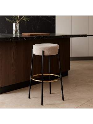 Vista ambientata Sgabello in Tessuto imbottito colore Grigio con struttura in metallo modello Bouclè Totò Piccinni