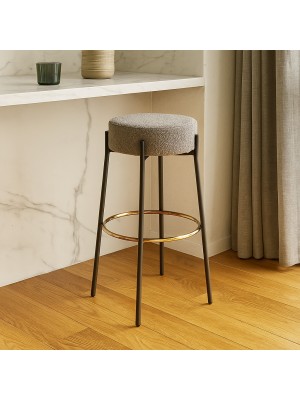 Vista ambientata Sgabello in Tessuto imbottito colore Grigio Scuro con struttura in metallo modello Bouclè Totò Piccinni