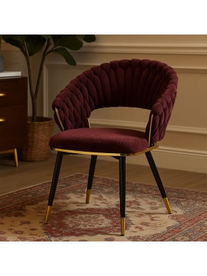 Vista ambientata Poltroncina relax in ciniglia vellutata imbottita colore Porpora con gambe in metallo modello Royal B Totò Piccinni