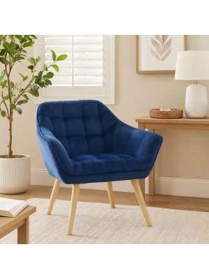 Vista ambientata Poltroncina in Velluto imbottito colore Blu con piedini in Legno modello Dama Totò Piccinni