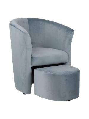vista diagonale con pouf fuori Poltrona a pozzetto in velluto azzurro sierra