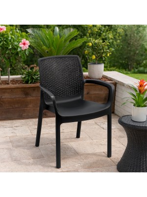 Vista ambientata Sedia in Polipropilene colore Antracite design impilabile con braccioli modello Regina Totò Piccinni