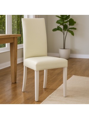 Vista ambientata Sedia imbottita in similpelle colore Effetto nabuk Beige con struttura e gambe in legno modello Denver Totò Piccinni