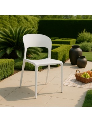 Vista ambientata Sedia in Polipropilene colore Bianco design impilabile modello Omega Totò Piccinni