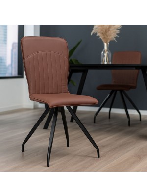 Vista ambientata Sedia in Similpelle colore Marrone con gambe in metallo modello Minerva Totò Piccinni