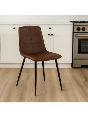 Vista ambientata Sedia imbottita in similpelle colore Marrone con gambe in metallo modello Palma Totò Piccinni