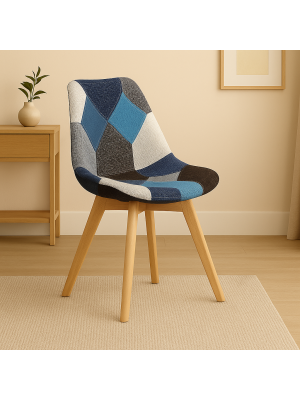 Vista ambientata Sedia in Tessuto colore Patchwork Moon con gambe in legno modello Futura Totò Piccinni