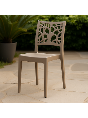 Vista ambientata Sedie In polipropilene colore Tortora design impilabili made in italy modello Teti Totò Piccinni