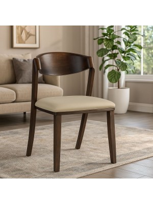 Vista ambientata Sedia in Legno massello con seduta in similpelle colore Beige modello Loira Totò Piccinni