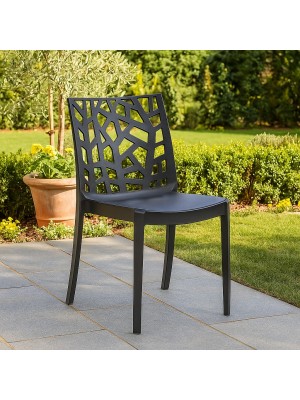 Vista ambientata Sedia in Polipropilene colore Antracite design impilabile per esterno made in italy modello Matrix Totò Piccinni