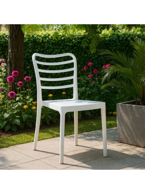 Vista ambientata Sedia da esterno in Polipropilene colore Bianco design impilabile modello Arco Totò Piccinni