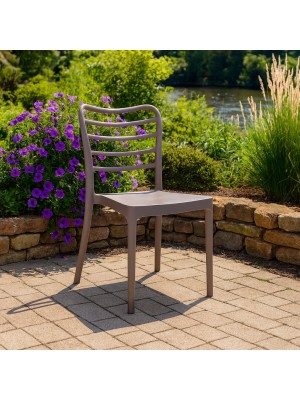 Vista ambientata Sedia da esterno in Polipropilene colore Tortora design impilabile modello Arco Totò Piccinni