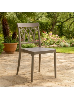 Vista ambientata Sedia in Polipropilene colore Tortora design impilabile modello Castle Totò Piccinni