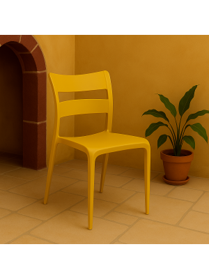 Vista ambientata interno Sedia in Polipropilene colore Giallo Senape design moderno ed impilabile modello Onda Totò Piccinni