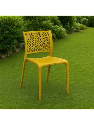 Vista ambientata Sedia Giardino in Polipropilene colore Giallo Senape senza braccioli modello Spring Totò Piccinni