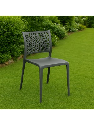 Vista ambientata Sedia Giardino in Polipropilene colore Grigio senza braccioli modello Spring Totò Piccinni