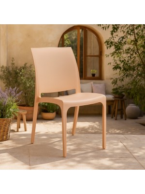 Vista ambientata Sedia in Polipropilene per esterno colore Rosa design impilabile per esterno modello Volga Totò Piccinni