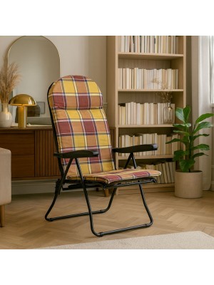 Vista ambientata Poltrona sedia sdraio con prolunga poggiapiedi colore "Struttura Nero - Scozzese Rosso" modello Giulia Totò Piccinni Made in Italy