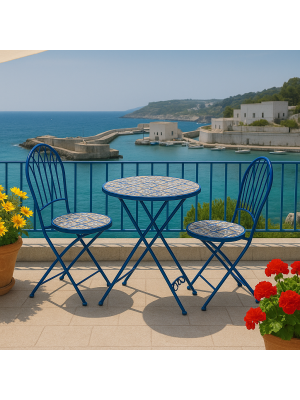 Vista ambientata Set pieghevole con 2 sedie e tavolino con maioliche colore Blu modello Capri Totò Piccinni