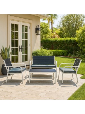 Vista ambientata set da giardino colore Grafite divano, 2 poltrone e tavolino struttura in metallo e polietilene modello Cuba Totò Piccinni