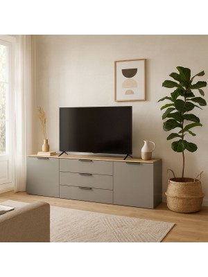 Vista ambientata Porta tv in legno colore "Grigio Laccato/Rovere Miele" con 2 ante e 3 cassetti modello Zenit Totò Piccinni