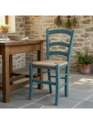 Vista ambientata di una sedia legno paesana Venezia artigianale colore Blu Totò Piccinni